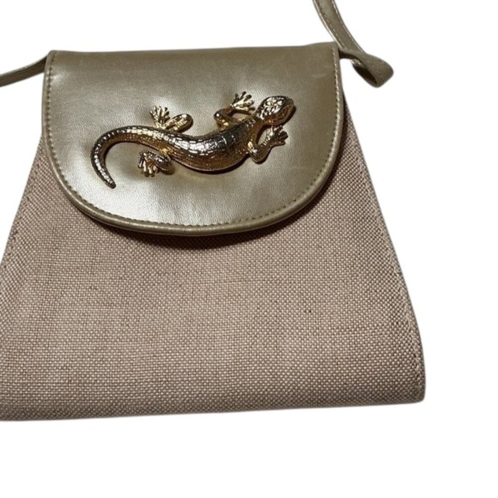 Chic Beige Crossbody Bag with Gold Lizard Accent